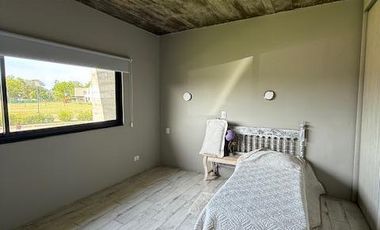 Casa 4 ambientes con pileta lote central en alquiler temporal - Hudson Park