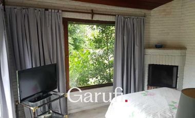 Casa en Alquiler Temporario en Pinamar Amplio parque arbolado con 5 ambientes