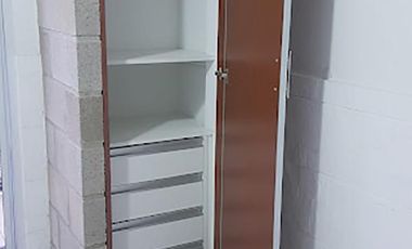 Ubicado en Bernardino Rivadavia N° 1141, calle Pedro José Agrelo y calle José Valentín Gómez.