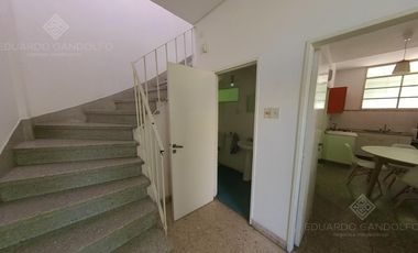 OPORTUNIDAD!! 3 amb con garage a 100 mts de la Avda y 300 del FCGR- Apto Crédito - Vta Dta!!!