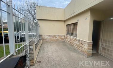 Venta Casa de 3 ambientes en Villa Lugano