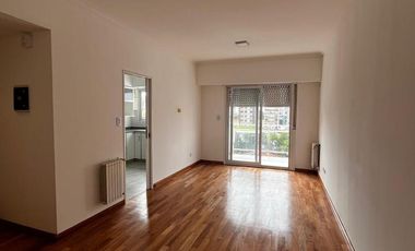 Departamento 2 ambientes en venta en Quilmes