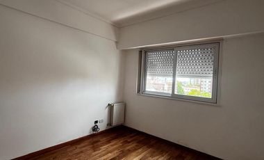 Departamento 2 ambientes en venta en Quilmes