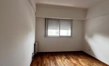 Departamento 2 ambientes en venta en Quilmes