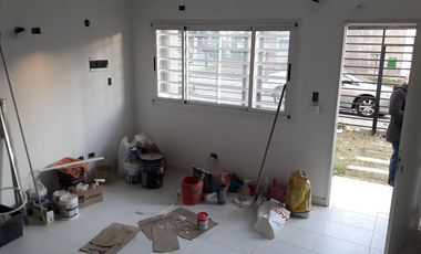 Departamento 2 ambientes en venta en Bernal Oeste