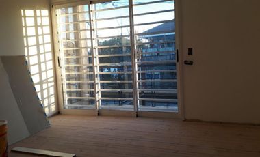 Departamento 2 ambientes en venta en Bernal Oeste