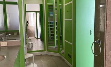 Extraordinaria casa con gran ubicación.