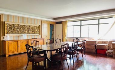 Extraordinaria casa con gran ubicación.