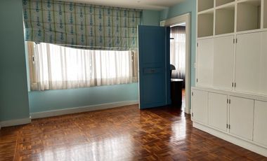 Extraordinaria casa con gran ubicación.