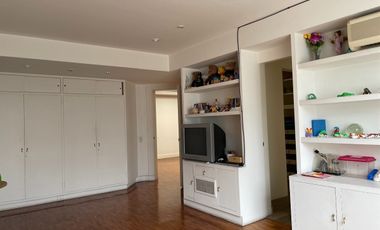 Extraordinaria casa con gran ubicación.