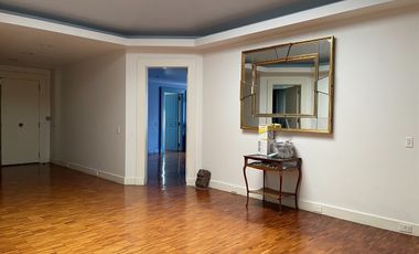 Extraordinaria casa con gran ubicación.