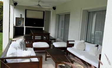 Casa en alquiler verano en Santa Bárbara, 4 dorm, cerca de la entrada, enero y sumar días de navidad