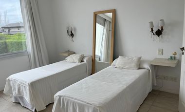 Casa en alquiler verano en Santa Bárbara, 4 dorm, cerca de la entrada, enero y sumar días de navidad