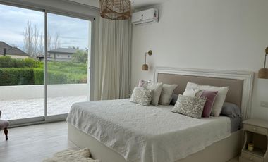 Casa en alquiler verano en Santa Bárbara, 4 dorm, cerca de la entrada, enero y sumar días de navidad