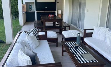 Casa en alquiler verano en Santa Bárbara, 4 dorm, cerca de la entrada, enero y sumar días de navidad