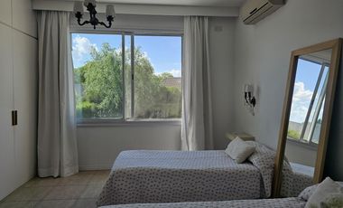 Casa en alquiler verano en Santa Bárbara, 4 dorm, cerca de la entrada, enero y sumar días de navidad