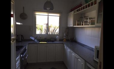 Casa en alquiler verano en Santa Bárbara, 4 dorm, cerca de la entrada, enero y sumar días de navidad