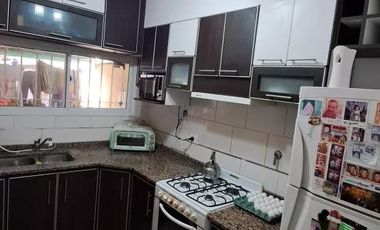PH en venta - 2 Dormitorios 1 Baño - 69mts2 - Monte Grande