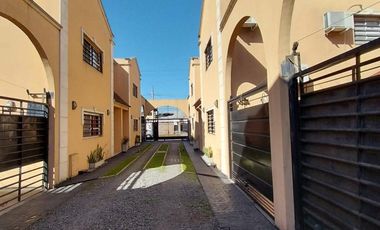 Duplex en complejo - Banfield Oeste