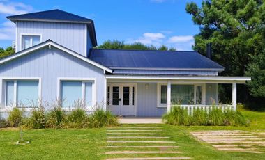 Casa en  Venta Costa Esmeralda - Deportiva I