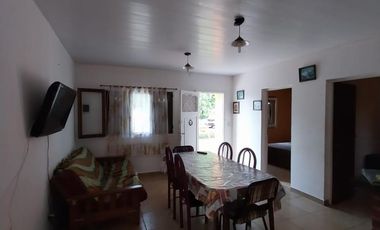 Casa en venta - 4 Dormitorios 2 Baños - Cocheras - 500Mts2 - Mar de Ajó