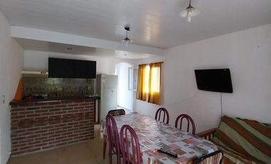 Casa en venta - 4 Dormitorios 2 Baños - Cocheras - 500Mts2 - Mar de Ajó