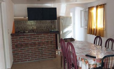 Casa en venta - 4 Dormitorios 2 Baños - Cocheras - 500Mts2 - Mar de Ajó