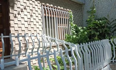 Casa en alquiler - 4 Dormitorios 2 Baños - Parque Avellaneda