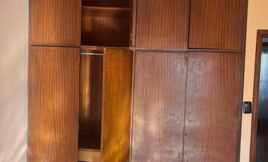 Casa en alquiler - 4 Dormitorios 2 Baños - Parque Avellaneda