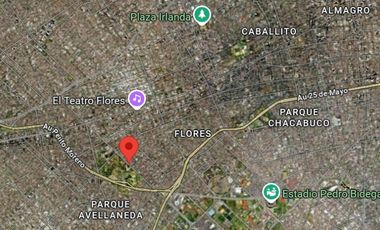 Casa en alquiler - 4 Dormitorios 2 Baños - Parque Avellaneda