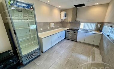 Departamento 2 ambientes con cochera en venta - KLOVER PLAZA - Bernal