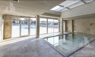 Departamento 2 ambientes con cochera en venta - KLOVER PLAZA - Bernal