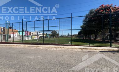 🏡 CASA EN VENTA – CAMPESTRE TARÍMBARO (ESQUINA SOBRE AVENIDA)