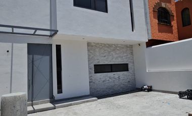 Casa en PREVENTA en Fracc Ana María Gallaga