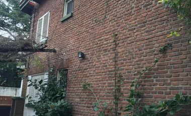 Casa en venta - 4 Dormitorios 3 Baños - Ranelagh