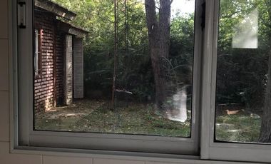 Casa en venta - 2 Dormitorios 1 Baño - General Rodríguez