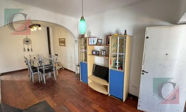 CASA 5 AMB. IDEAL 2 FAMILIAS O INVERSIÓN