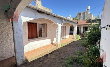 CASA 5 AMB. IDEAL 2 FAMILIAS O INVERSIÓN