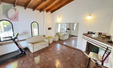 CASA 5 AMB. IDEAL 2 FAMILIAS O INVERSIÓN