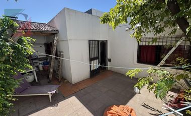 CASA 5 AMB. IDEAL 2 FAMILIAS O INVERSIÓN