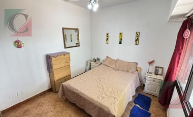 CASA 5 AMB. IDEAL 2 FAMILIAS O INVERSIÓN