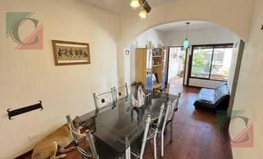 CASA 5 AMB. IDEAL 2 FAMILIAS O INVERSIÓN