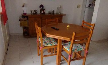 Casa en venta - 3 Dormitorios 1 Baño - 198mts2 - Saladillo