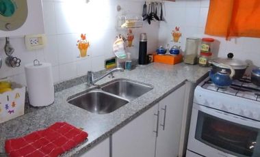 Casa en venta - 3 Dormitorios 1 Baño - 198mts2 - Saladillo
