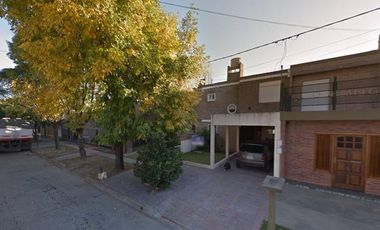 Casa en venta - 3 Dormitorios 1 Baño - 198mts2 - Saladillo