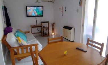 Casa en venta - 3 Dormitorios 1 Baño - 198mts2 - Saladillo