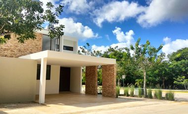 CASA 3 RECAMARAS EN ESQUINA, EN PRIVADA CON AMENIDADES A LA VENTA