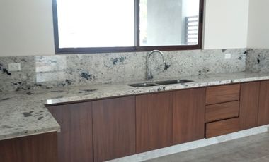 CASA 3 RECAMARAS, EN PRIVADA CON AMENIDADES A LA VENTA