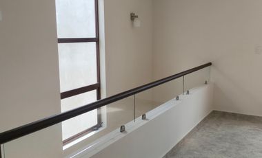 CASA 3 RECAMARAS, EN PRIVADA CON AMENIDADES A LA VENTA