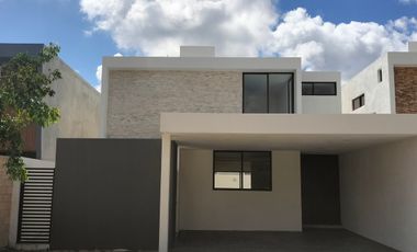 CASA 3 RECAMARAS, EN PRIVADA CON AMENIDADES A LA VENTA